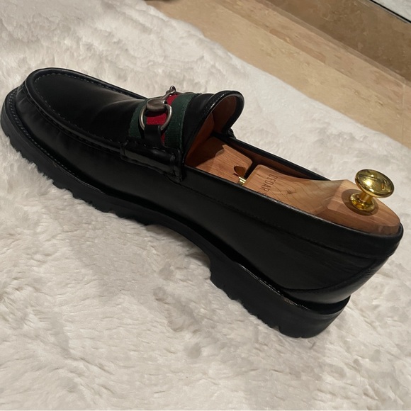 Gucci Black Leather Loafers.Green Red Stripe.Like new - Picture 6 of 9